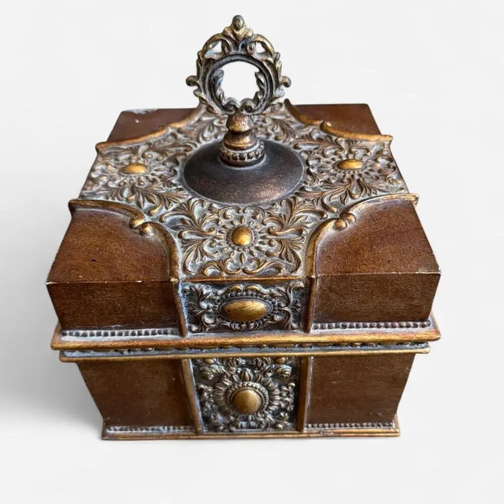 Large Wood decorative Storage Box Ornate with lid neo-classical regency